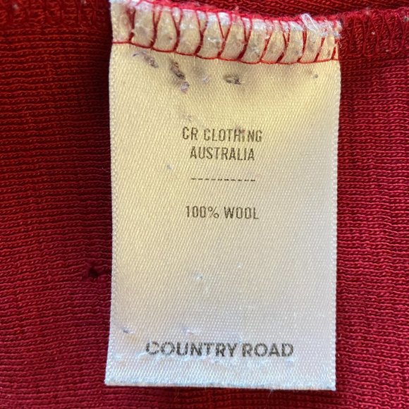 Country Road 100 % merino wool ,deep red ,gently preloved ,medium (12) cardigan - Picture 8 of 10